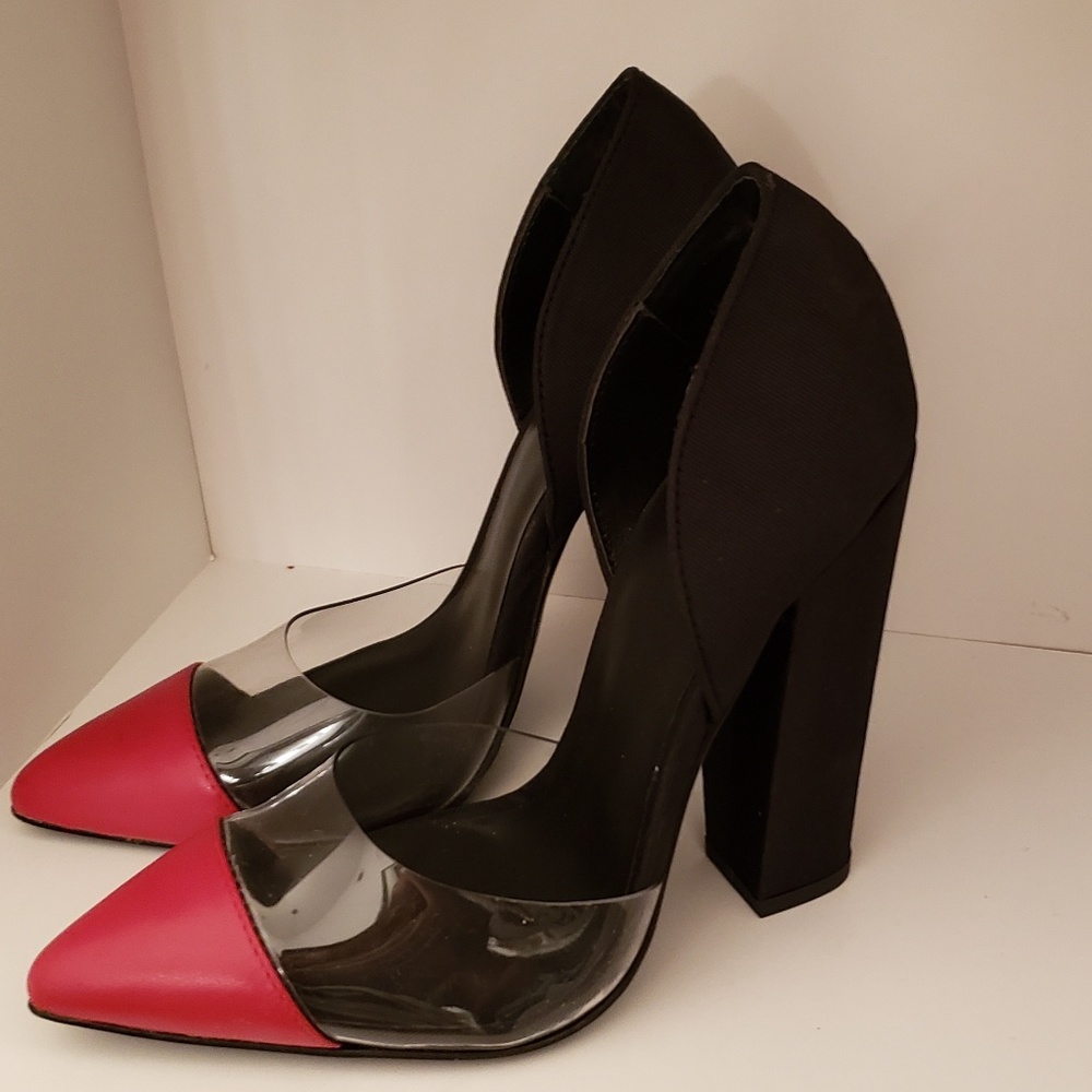 Marciano pumps